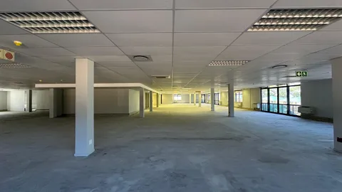 WhatsApp Image 2024-12-19 at 15.28.51 (3) Large.